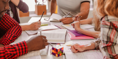 Experto  en Comunidades de Aprendizaje (Learning Community)