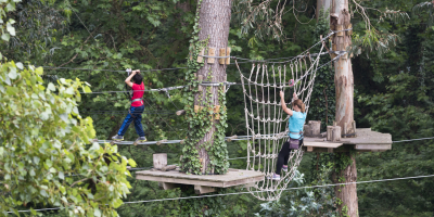 Monitor de Actividades Juveniles en Tirolina