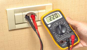 ELEC30 Montador Ajustador de Equipos Electrónicos