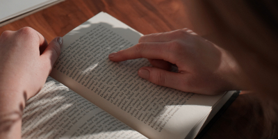 Experto en Literatura Infantil y Juvenil Actual