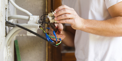 UF0885 Montaje y Mantenimiento de Instalaciones Eléctricas de Baja Tensión en Edificios de Viviendas (Online)